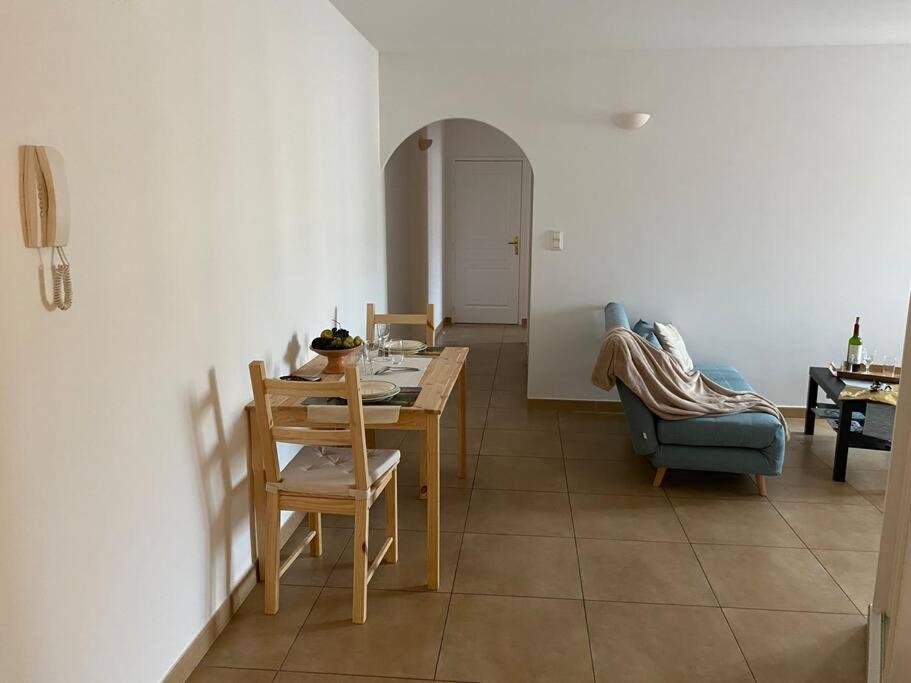 Akropole De Caroline, Central, Lumineux, Calme, Free Parking, Lift, 3 Beds Draguignan Exterior foto